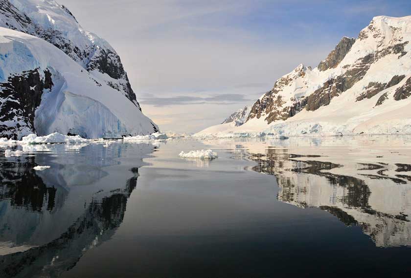 Antártida Exclusiva - Semi-Circunnavegación<br /> a la Antártida USH-NZL<br />M/V Ortelius