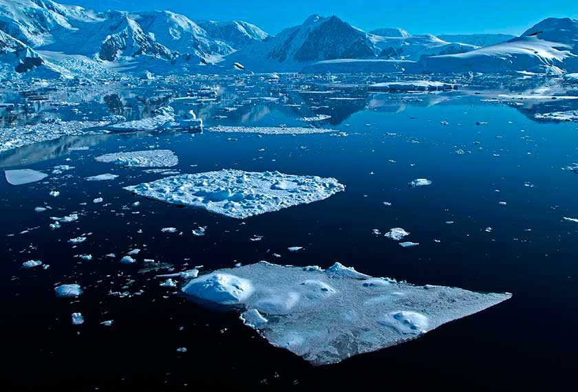 Circulo Polar Antartida en el M/V Greg Mortimer