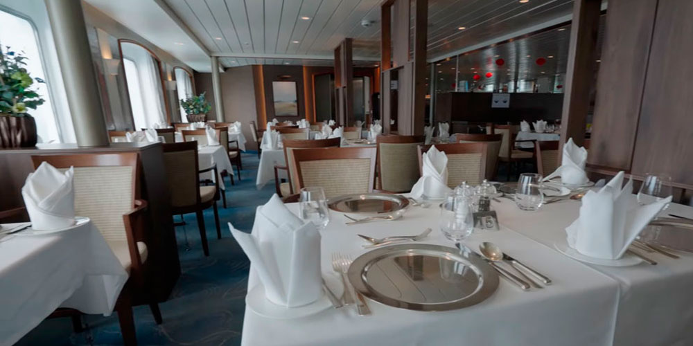 Restaurant & Comedor - Deck 4